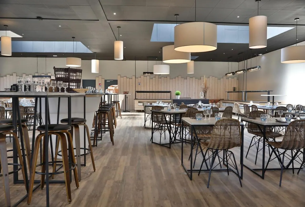 ****  Sowell Hotels L'Olivier アルル フランス