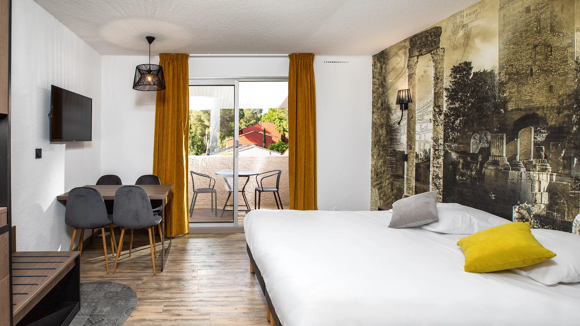 Sowell Hotels L'Olivier アルル 4*,  フランス